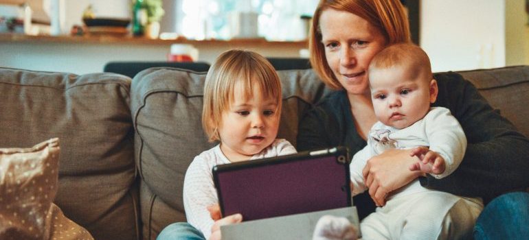 Mom helping kids adapt to Vaughan lifestyle 