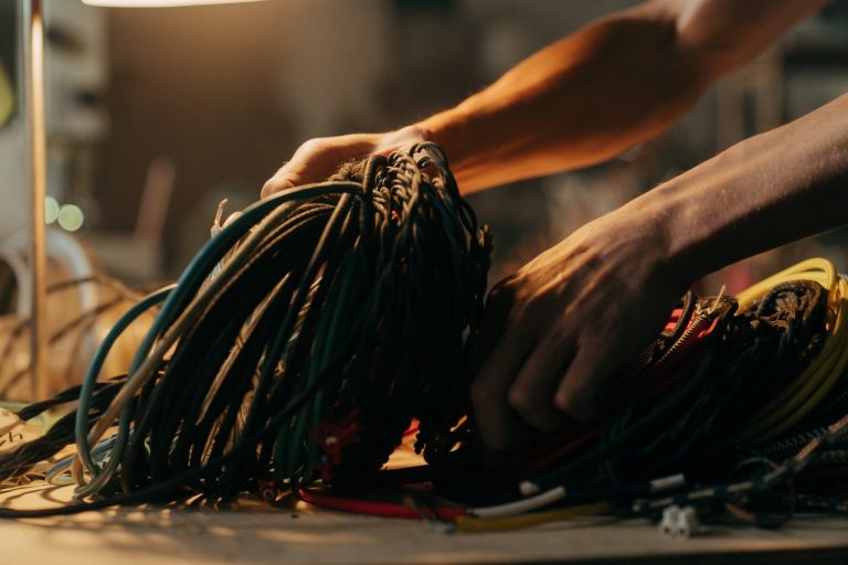 right way to pack and move cables and cords