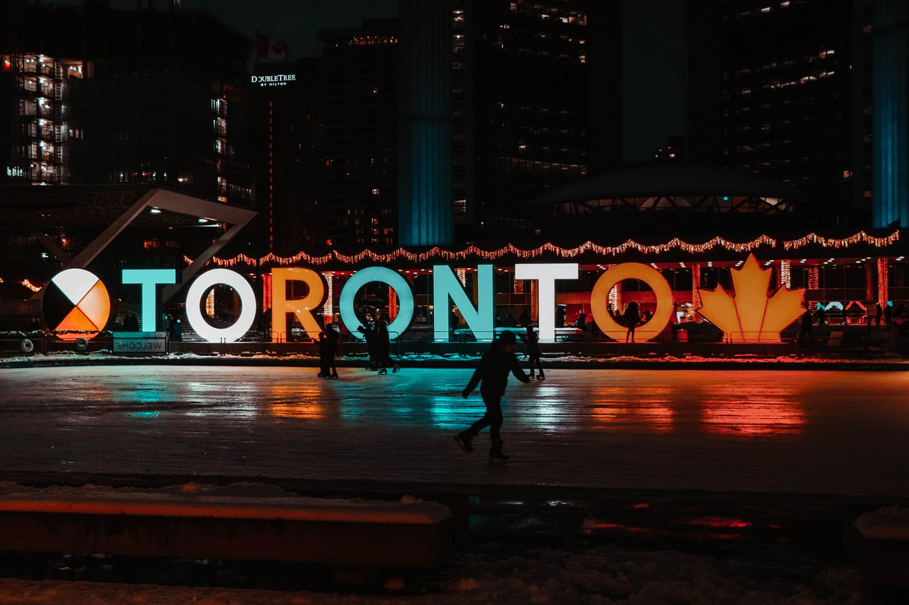 Toronto sigh at night