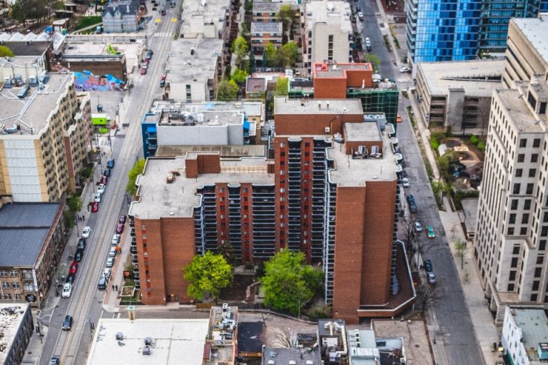 Buildings in Toronto