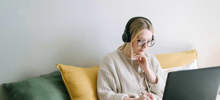 a girl doing research 