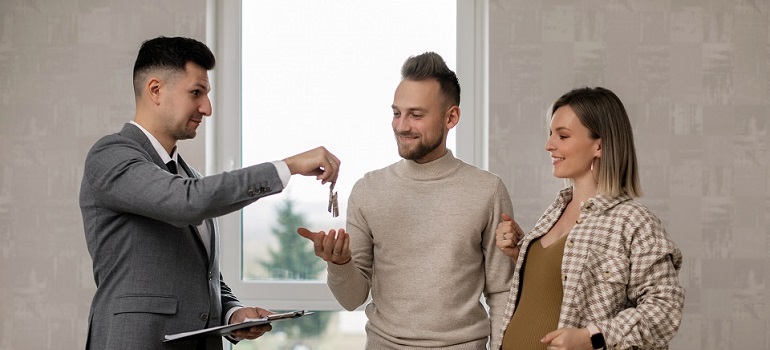 people who know all about the current deals on Toronto real estate market