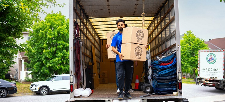 one of Barrie movers unloading items 