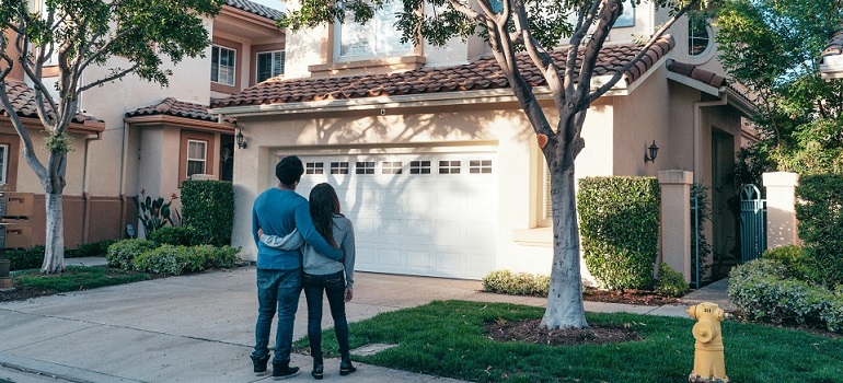 a couple moving to the suburbs in Oshawa
