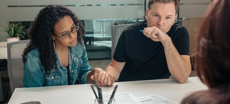 a couple learning about legal system in Canada