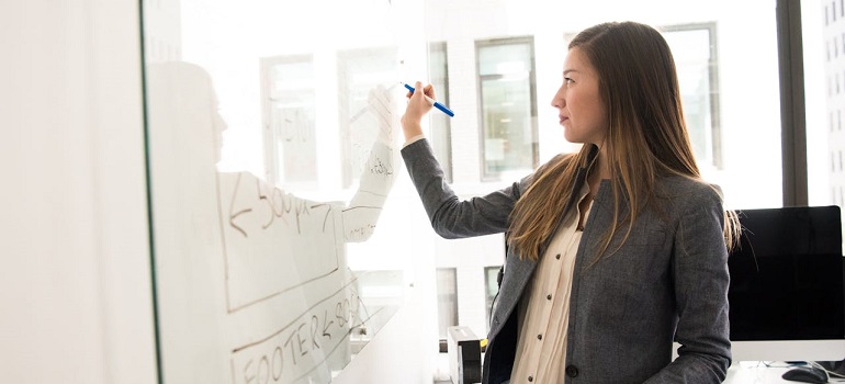 a girl explaining corporate relocation from Toronto to Ottawa