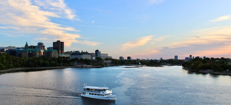 a body of water in Ottawa