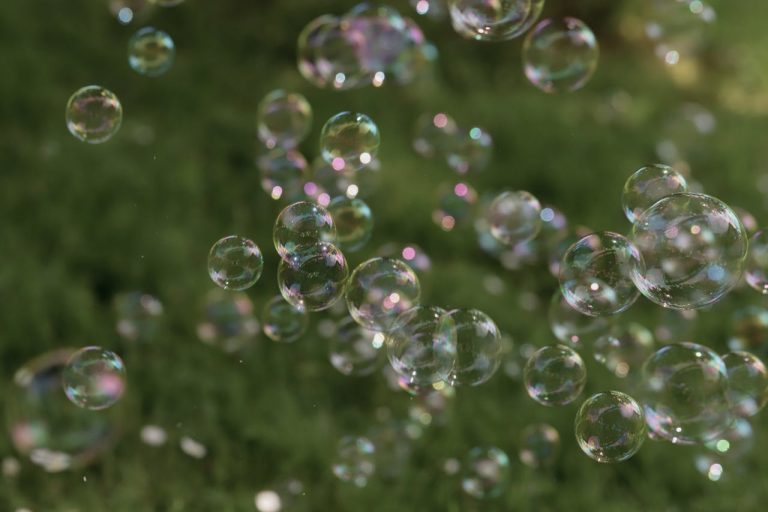 Outdoor fun with bubbles, among the things to do in Vaughan this summer
