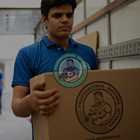 Dedicated crew illustrating the reliability and speed that makes us the leader among moving companies Brampton.